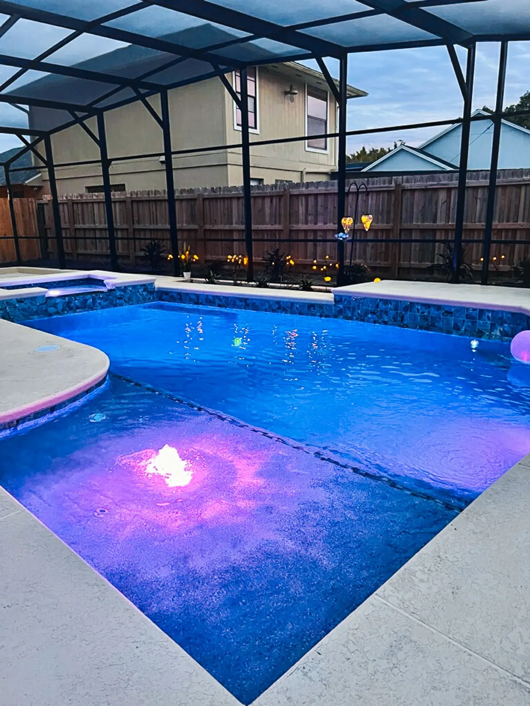 enhancing-pool-lighting-winter-garden